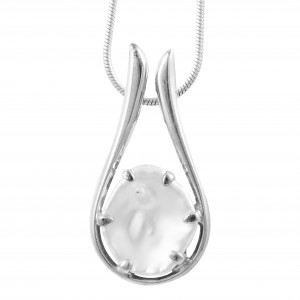 Keishi Pearl Pendant