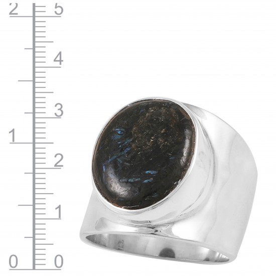 Nuumite Ring