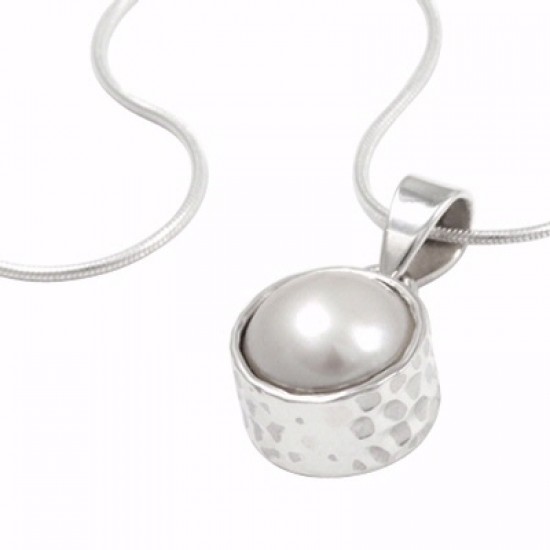 Hammered Pearl Pendant