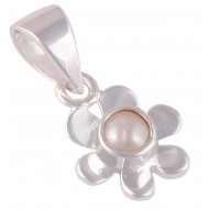 Pearl Flower Pendant